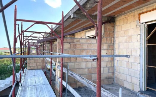 1012/08 – VILLE A SCHIERA DI NUOVA COSTRUZIONE ROCCELLETTA