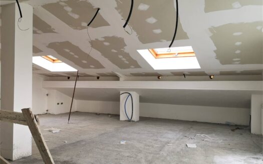 847/08 – CATANZARO SALA, MANSARDA DI NUOVA COSTRUZIONE IN VENDITA CATANZARO SALA