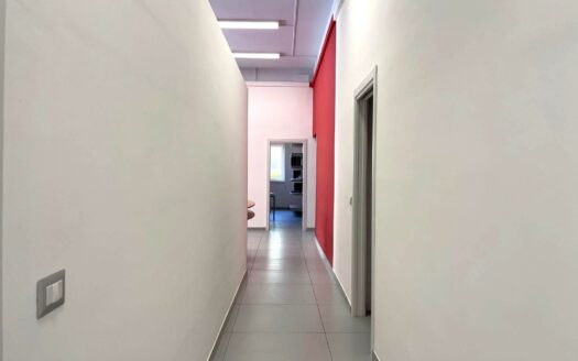 1036/08 – LOCALE COMMERCIALE IN VENDITA SQUILLACE LIDO