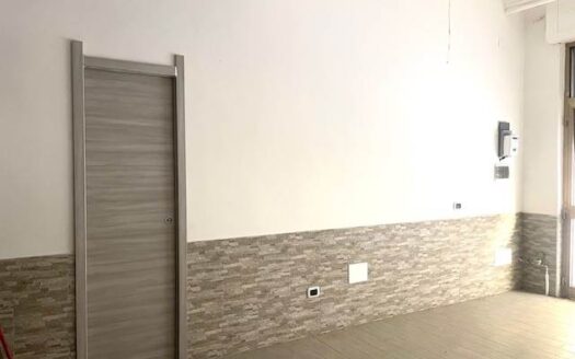 414/09 – Locale deposito in affitto CATANZARO LIDO