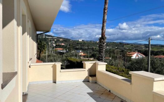 1030/08 – PRESTIGIOSA VILLA IN VENDITA SIANO