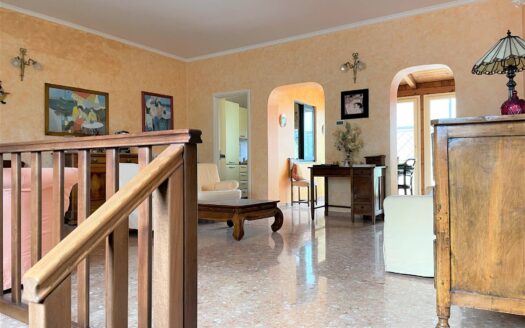 892/08 – PRESTIGIOSO APPARTAMENTO NEL CENTRO STORICO DI CATANZARO CENTRO STORICO