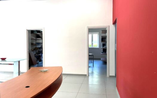 1036/08 – LOCALE COMMERCIALE IN VENDITA SQUILLACE LIDO