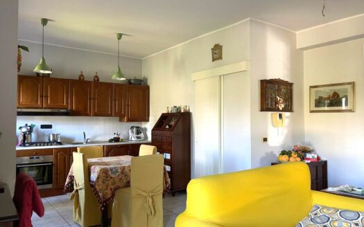 1030/08 – PRESTIGIOSA VILLA IN VENDITA SIANO