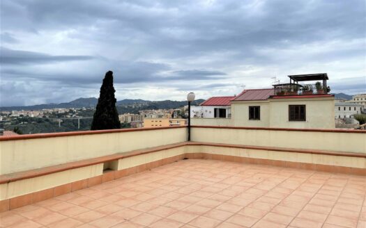 892/08 – PRESTIGIOSO APPARTAMENTO NEL CENTRO STORICO DI CATANZARO CENTRO STORICO