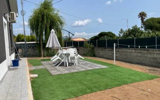 374/09 – Camere singole in villa ROCCELLETTA