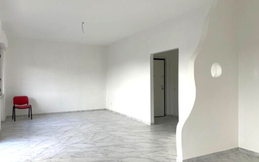 1028/08 – AMPIO E LUMINOSO APPARTAMENTO IN VENDITA CATANZARO LIDO