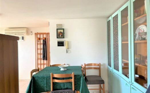 27/26 – CATANZARO LIDO, GRAZIOSA MANSARDA CON 4 POSTI LETTO CZ LIDO GIOVINO/PORTO