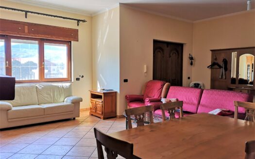 848/08 – SPLENDIDA VILLA AUTONOMA IN VENDITA NELLE VICINANZE DI SOVERATO SATRIANO MARINA