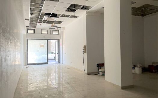632/08 – LOCALE COMMERCIALE IN VENDITA CATANZARO SALA