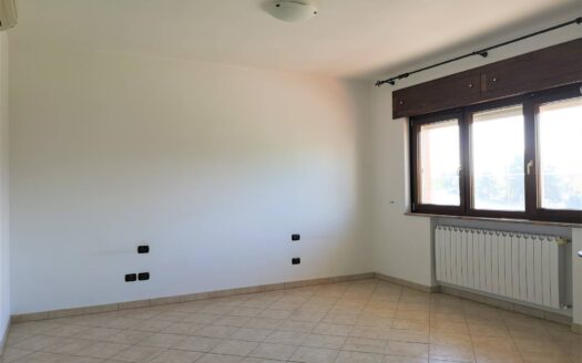 848/08 – SPLENDIDA VILLA AUTONOMA IN VENDITA NELLE VICINANZE DI SOVERATO SATRIANO MARINA