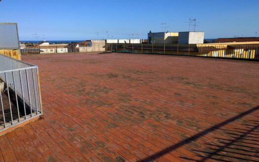 872/08 – Appartamento con lastrico solare Mascali centro