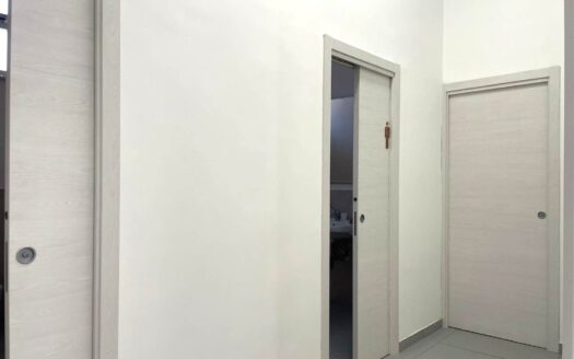 1036/08 – LOCALE COMMERCIALE IN VENDITA SQUILLACE LIDO