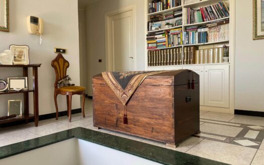 1030/08 – PRESTIGIOSA VILLA IN VENDITA SIANO