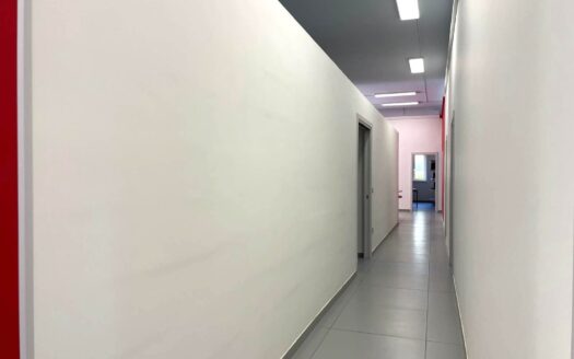 1036/08 – LOCALE COMMERCIALE IN VENDITA SQUILLACE LIDO