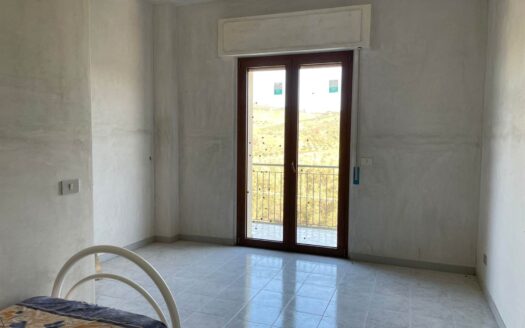 979/08 – SPLENDIDA VILLA IMMERSA NEL VERDE