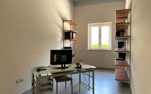 1036/08 – LOCALE COMMERCIALE IN VENDITA SQUILLACE LIDO