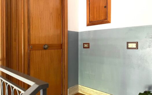968/08 – AMPIO E LUMINOSO APPARTAMENTO IN VENDITA A SANT’ELIA SANTELIA