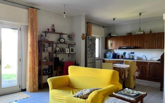 1030/08 – PRESTIGIOSA VILLA IN VENDITA SIANO