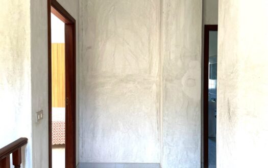 979/08 – SPLENDIDA VILLA IMMERSA NEL VERDE