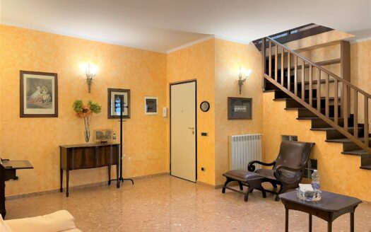 892/08 – PRESTIGIOSO APPARTAMENTO NEL CENTRO STORICO DI CATANZARO CENTRO STORICO