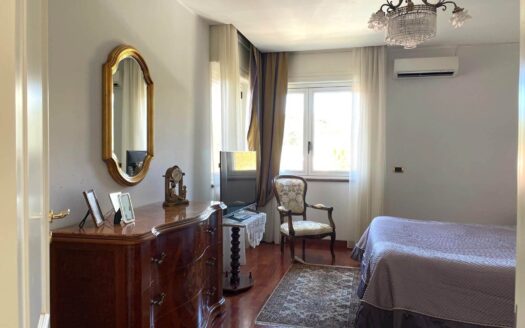 1030/08 – PRESTIGIOSA VILLA IN VENDITA SIANO