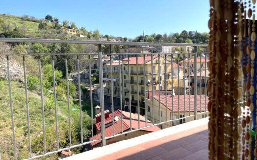 968/08 – AMPIO E LUMINOSO APPARTAMENTO IN VENDITA A SANT’ELIA SANTELIA