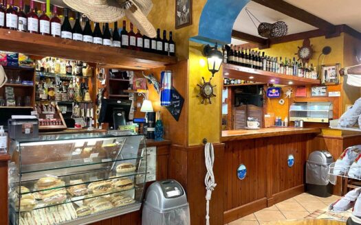 1035/08 – LOCALE COMMERCIALE IN VENDITA CATANZARO LIDO